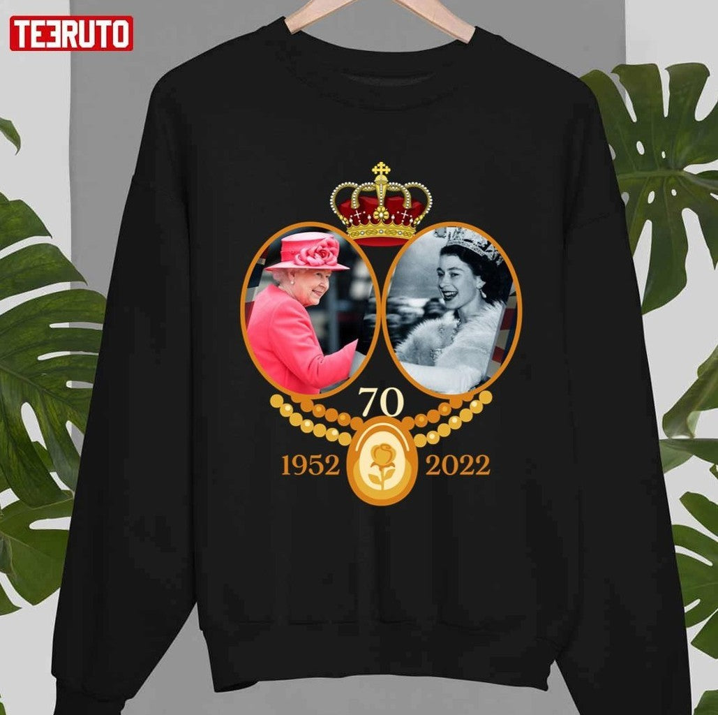 1952 2022 Queens Platinum Jubilee 70 Years Unisex T-Shirt