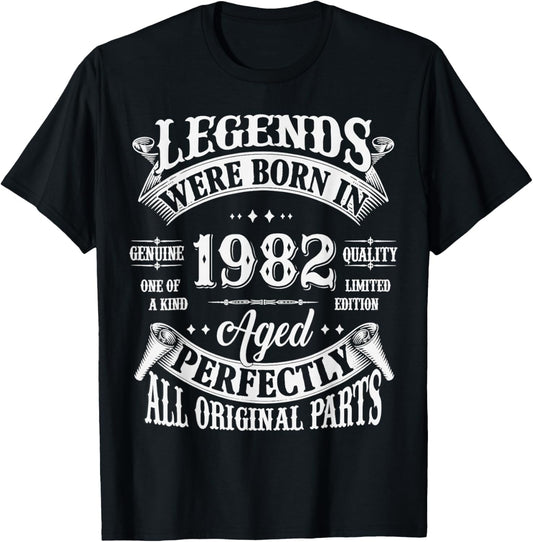 43rd Birthday Tee 43 Years Old Vintage Legends Born In 1982 T-Shirt