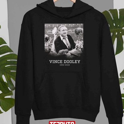 1932 2022 Rip Vince Dooley Coach Georgia Football Unisex Sweatshirt