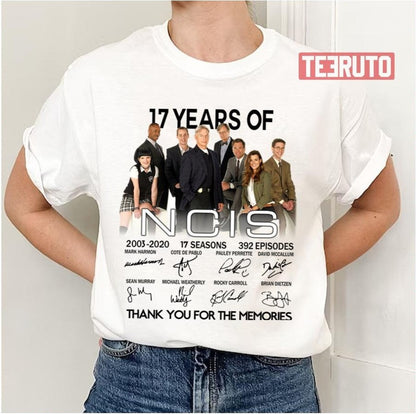 17 Years Of Ncís All Cast Signed 17 Seasons 389 Episodes Unisex T-Shirt
